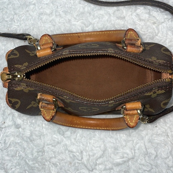 Louis Vuitton Nano Speedy Crossbody Bag Monogram Canvas Leather LV Mini Purse - Picture 12 of 17